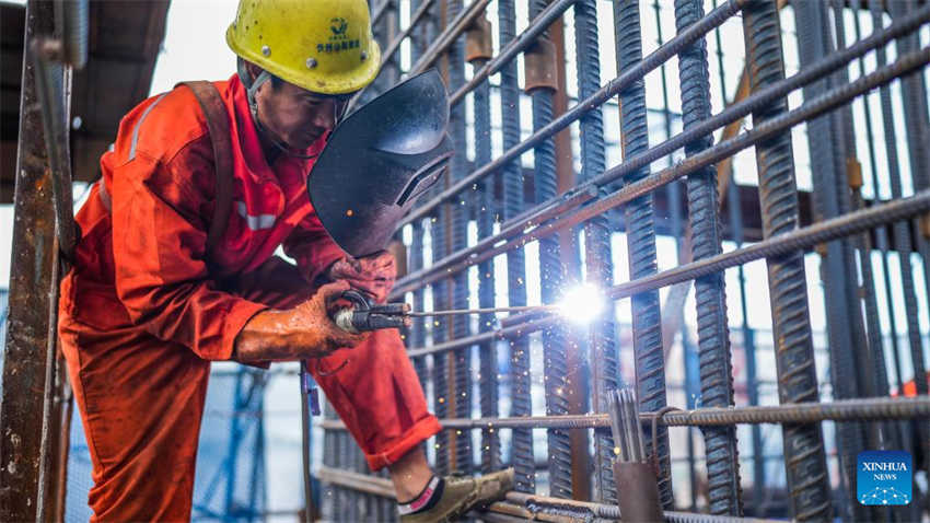 Ponte em constru??o sobre o Grand Canyon de Huajiang será a mais alta do mundo