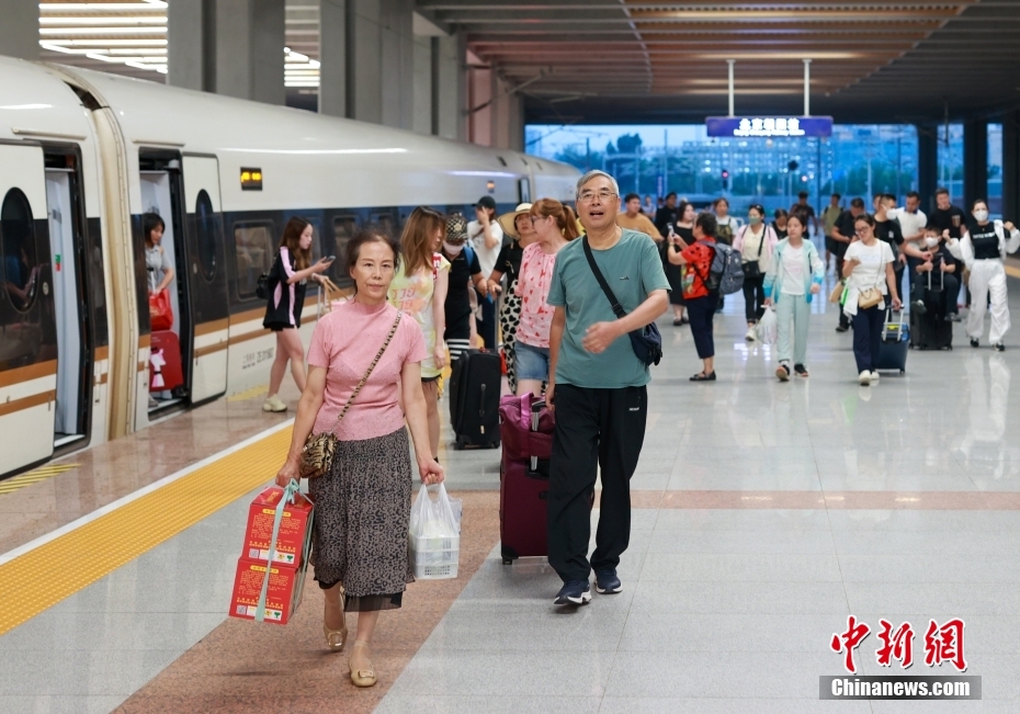 China: transporte ferroviário ultrapassa 600 milh?es de viagens de passageiros durante o ver?o