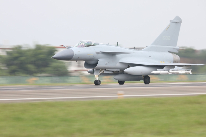 ELP lan?a patrulhas conjuntas e exercícios militares em torno de Taiwan