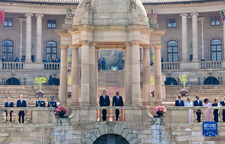 Xi Jinping pede eleva??o de la?os China-áfrica do Sul a novo nível