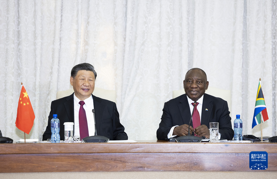 Xi Jinping pede eleva??o de la?os China-áfrica do Sul a novo nível
