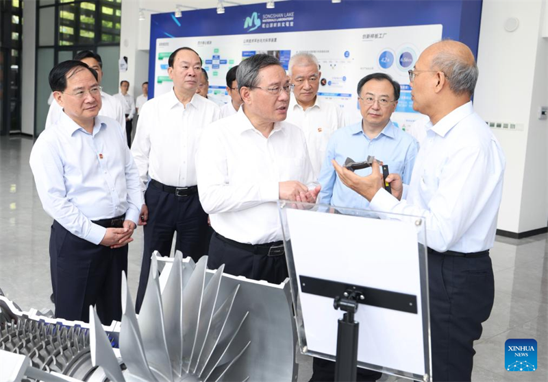 Premiê chinês salienta forma??o de novas vantagens para desenvolvimento de alta qualidade