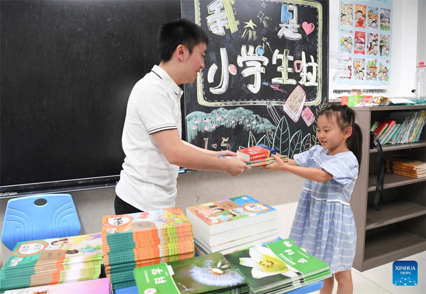 Novo semestre escolar come?a em toda a China