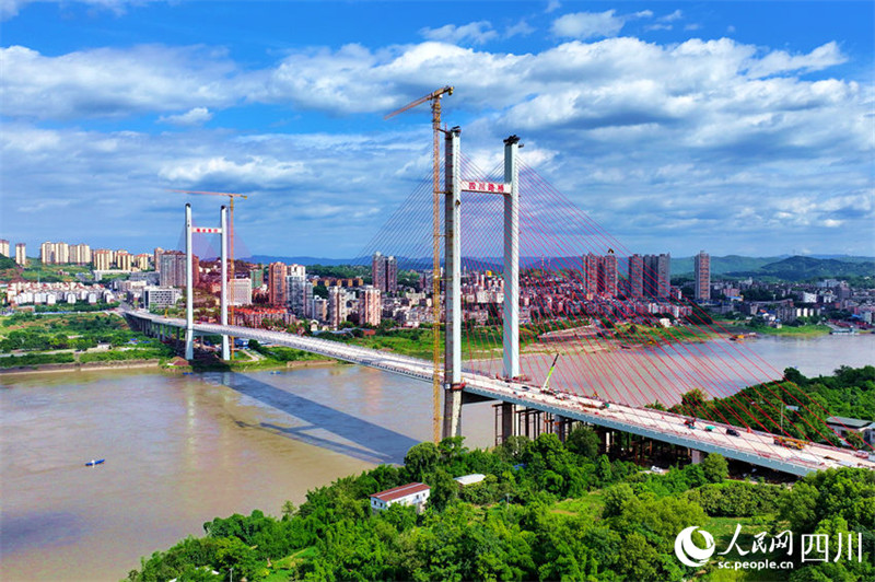 Sichuan: grande ponte Naxi sobre o rio Yangtze em constru??o