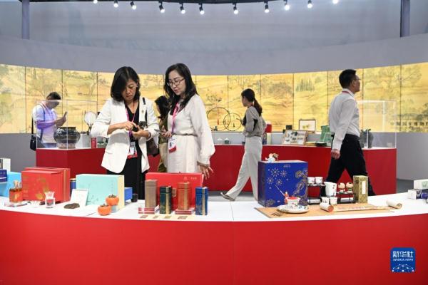 Agentes de turismo globais exploram ainda mais o mercado de excurs?es para China