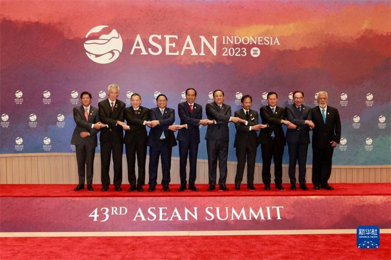 43a Cúpula da ASEAN é inaugurada na Indonésia