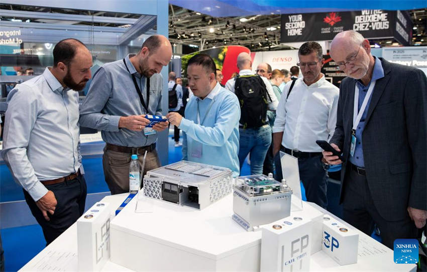 Concorrência das montadoras chinesas é 'boa' para o setor automotivo alem?o