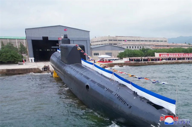 RPDC lan?a primeiro submarino de ataque nuclear tático