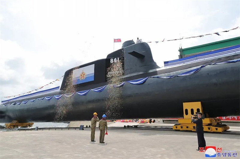 RPDC lan?a primeiro submarino de ataque nuclear tático