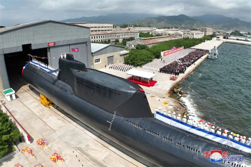 RPDC lan?a primeiro submarino de ataque nuclear tático