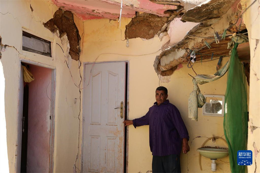 Marrocos: equipes de resgate lutam para encontrar sobreviventes após terremoto