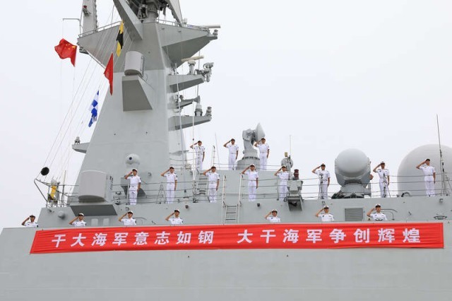 45a frota naval chinesa parte para miss?o de escolta no Golfo de áden