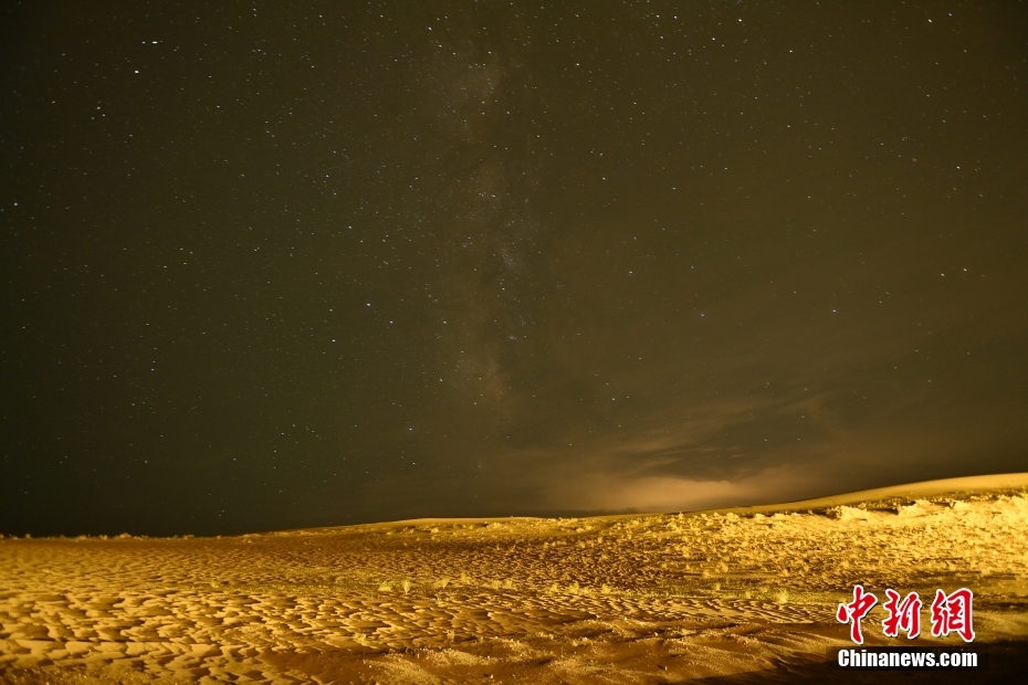 Minqin promove desenvolvimento de turismo ic?nico com recurso de estrelas, noroeste da China