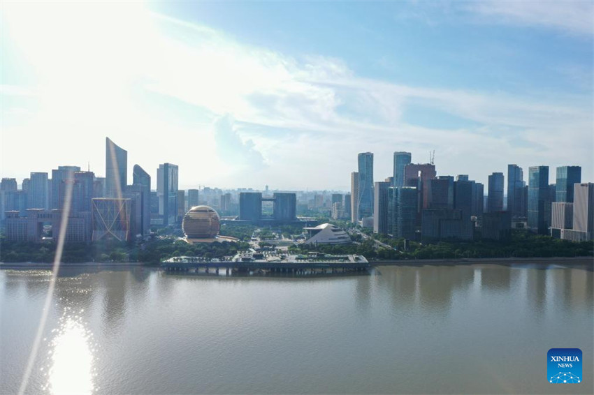 Vistas aéreas de Hangzhou, cidade-sede dos 19o Jogos Asiáticos