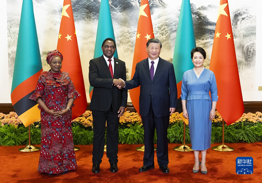 Xi Jinping e Hichilema anunciam eleva??o dos la?os China-Zambia