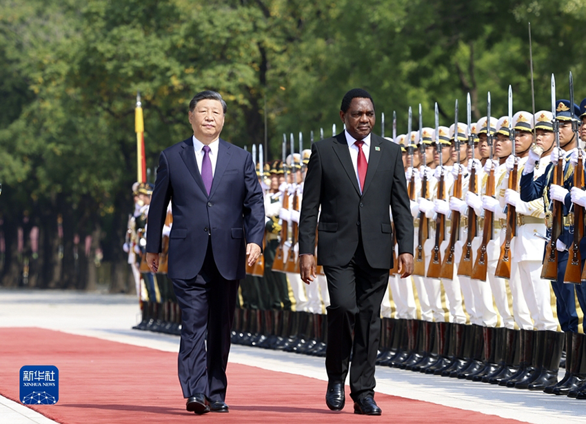 Xi Jinping e Hichilema anunciam eleva??o dos la?os China-Zambia