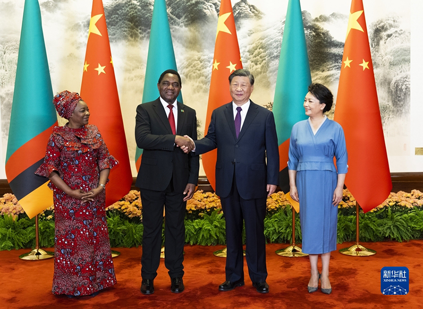 Xi Jinping e Hichilema anunciam eleva??o dos la?os China-Zambia