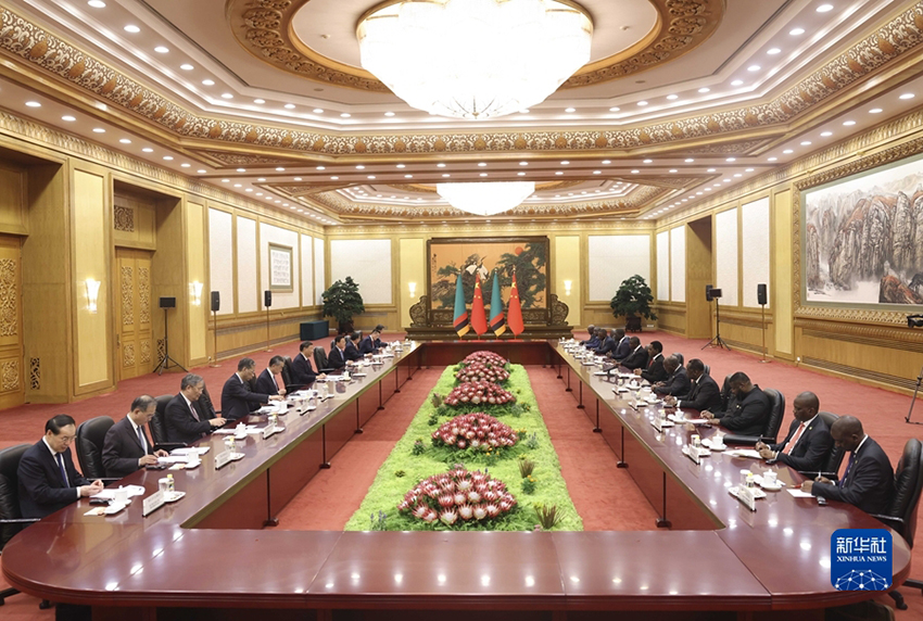 Xi Jinping e Hichilema anunciam eleva??o dos la?os China-Zambia