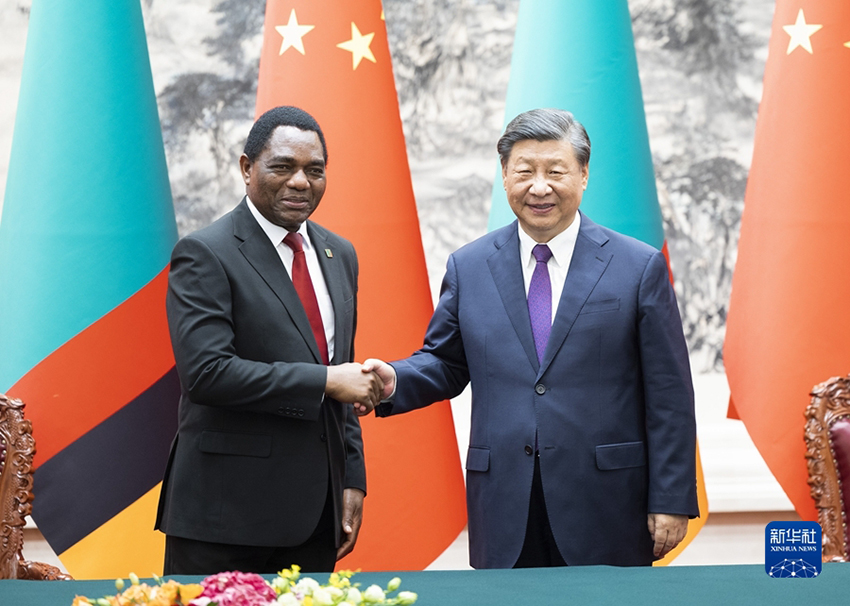 Xi Jinping e Hichilema anunciam eleva??o dos la?os China-Zambia