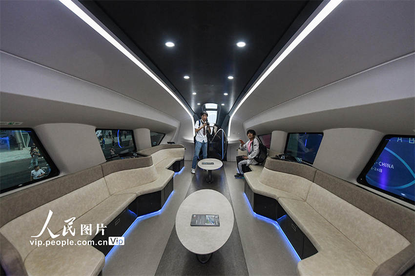 Trem maglev de 600 km/h estreia na Conven??o Mundial de Manufatura