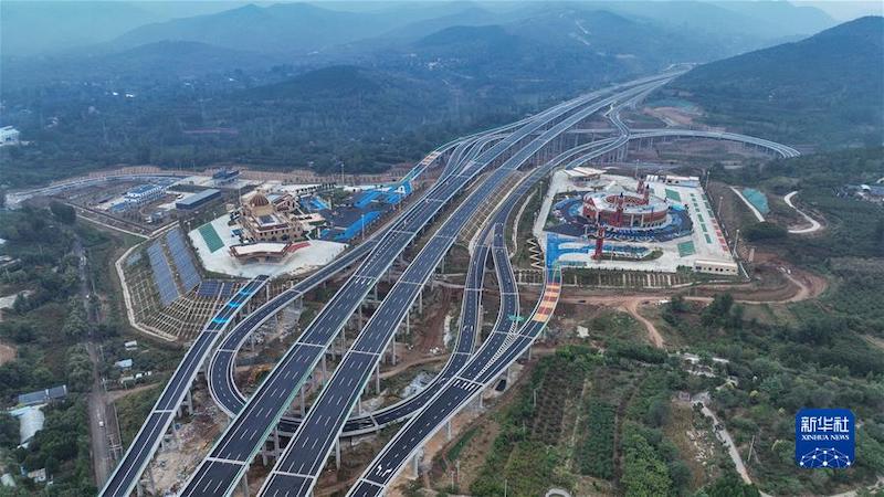Trecho Jinan-Weifang da autoestrada Jinan-Qingdao entra em opera??o