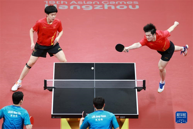 China conquista medalha de ouro no tênis de mesa em duplas masculinas nos Jogos Asiáticos