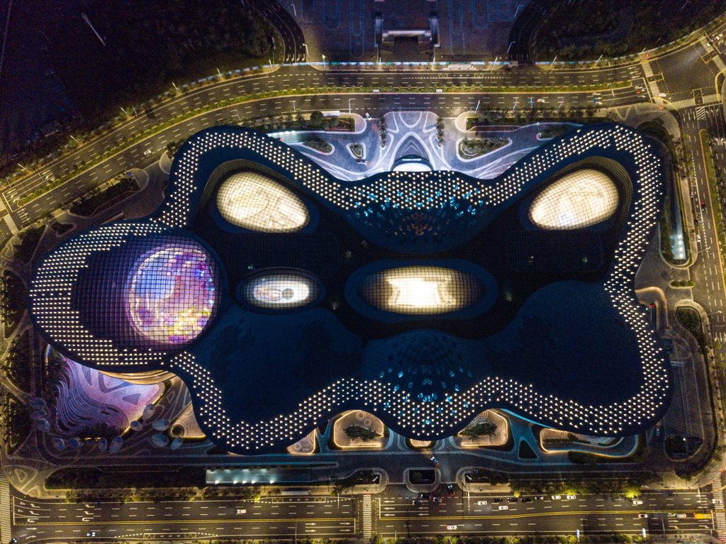 Dia Nacional: vendas 'duty free' nas ilhas periféricas de Hainan ultrapassaram os 13 bilh?es de RMB