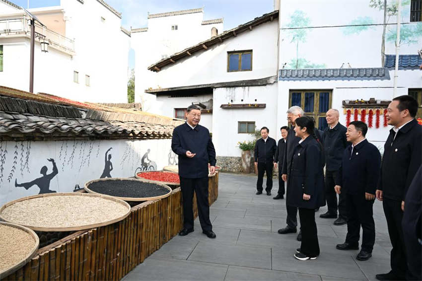 Xi Jinping pede que Jiangxi escreva seu capítulo na moderniza??o chinesa
