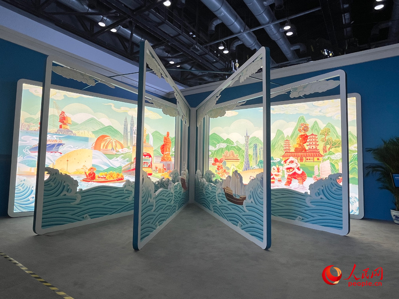 Centro de Imprensa do terceiro Fórum Cintur?o e Rota para Coopera??o Internacional é inaugurado