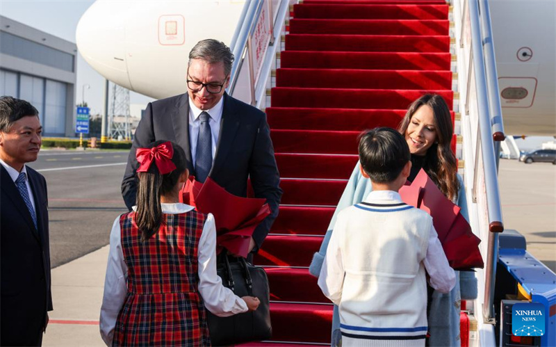 Presidente da Sérvia chega a Beijing para 3o Fórum do Cintur?o e Rota para Coopera??o Internacional