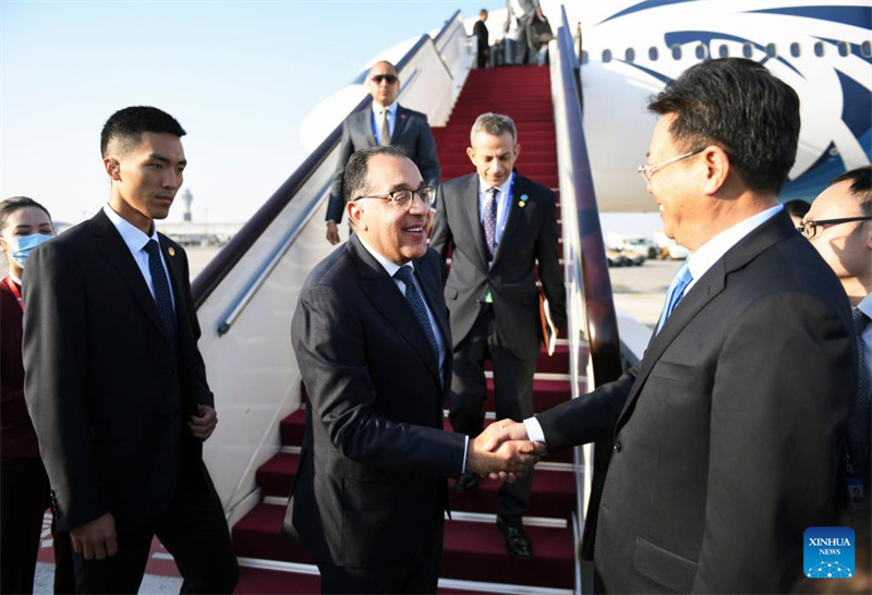 Primeiro-ministro do Egito chega a Beijing para 3o Fórum do Cintur?o e Rota para Coopera??o Internacional