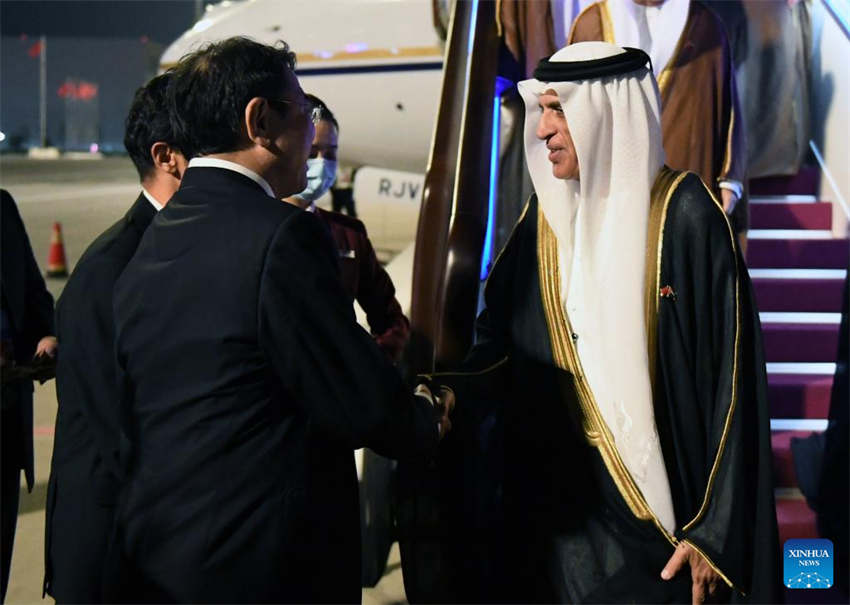 Membro do supremo conselho dos Emirados árabes Unidos chega a Beijing para 3o Fórum do Cintur?o e Rota para Coopera??o Internacional
