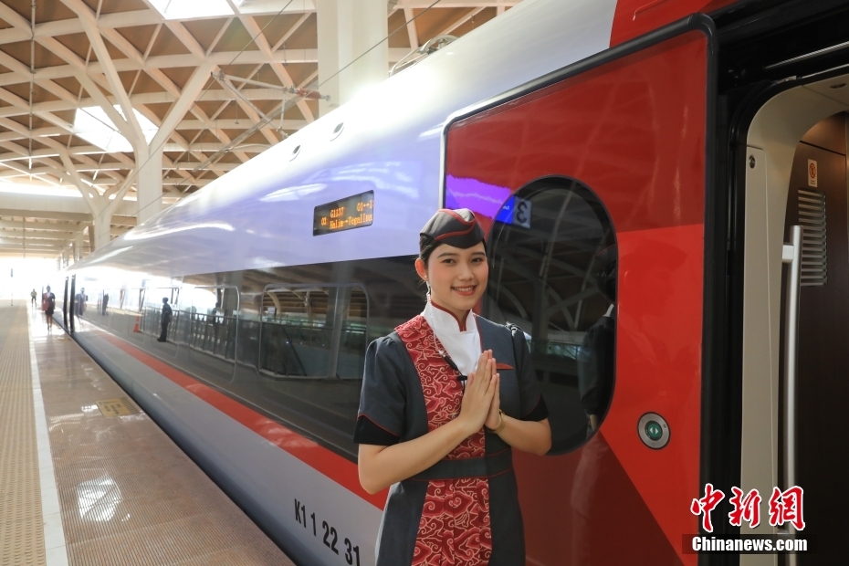 Ferrovia de alta velocidade Jacarta-Bandung entra em opera??o
