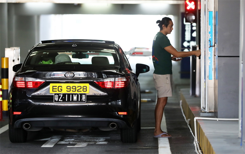 Ponte Hong Kong-Zhuhai-Macau registra desloca??o de 36 milh?es de pessoas ao longo de cinco anos