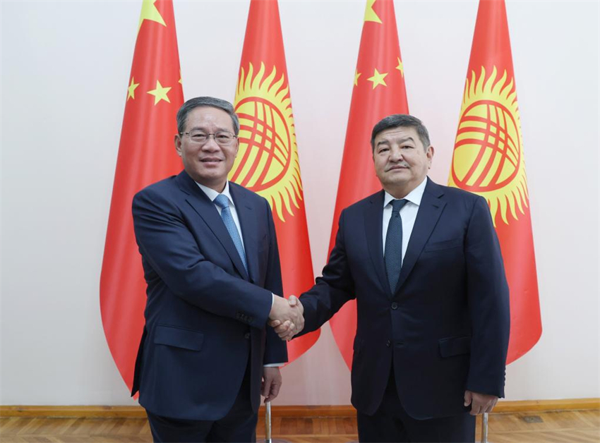 China refor?ará confian?a política mútua com Quirguist?o, diz premiê chinês