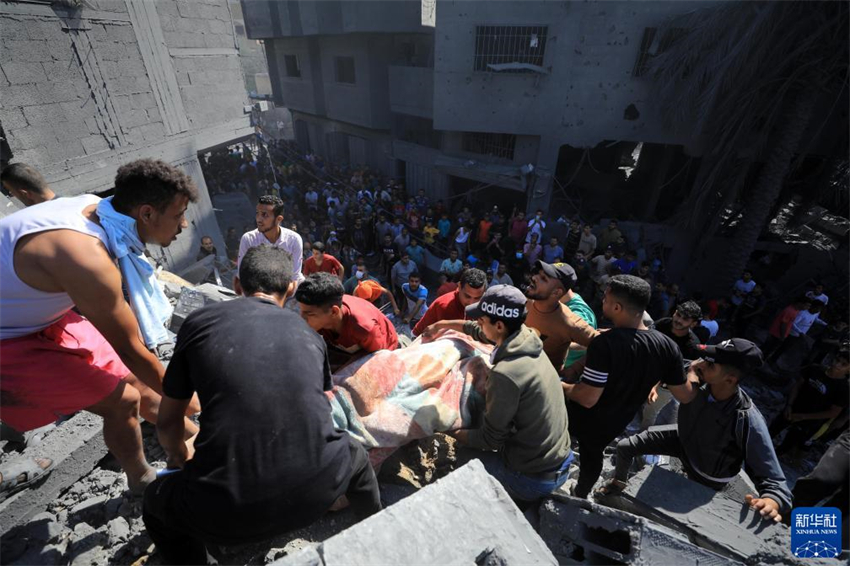 Israel faz primeira a??o terrestre em Gaza