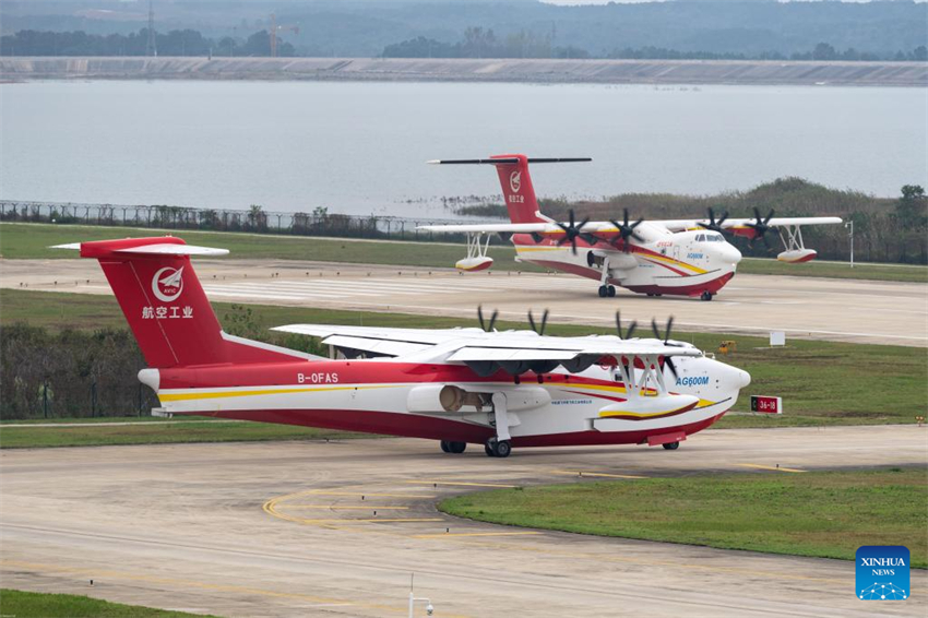 Exercício de resgate aéreo de emergência destaca aeronaves independentemente desenvolvidas pela China