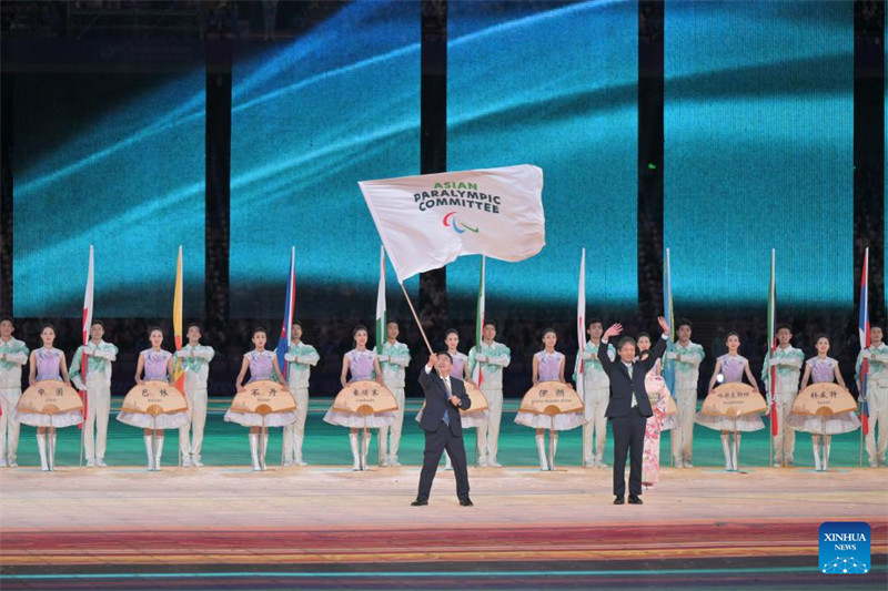 Cerim?nia de encerramento dos 4o Jogos Para-Asiáticos é realizada em Hangzhou, leste da China