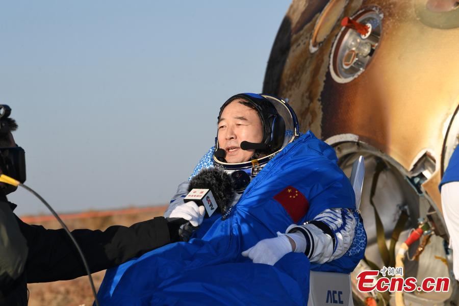 Astronautas da Shenzhou-16 est?o em bom estado de saúde após pousarem na Terra