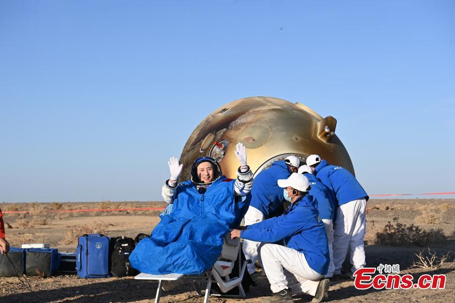 Astronautas da Shenzhou-16 est?o em bom estado de saúde após pousarem na Terra