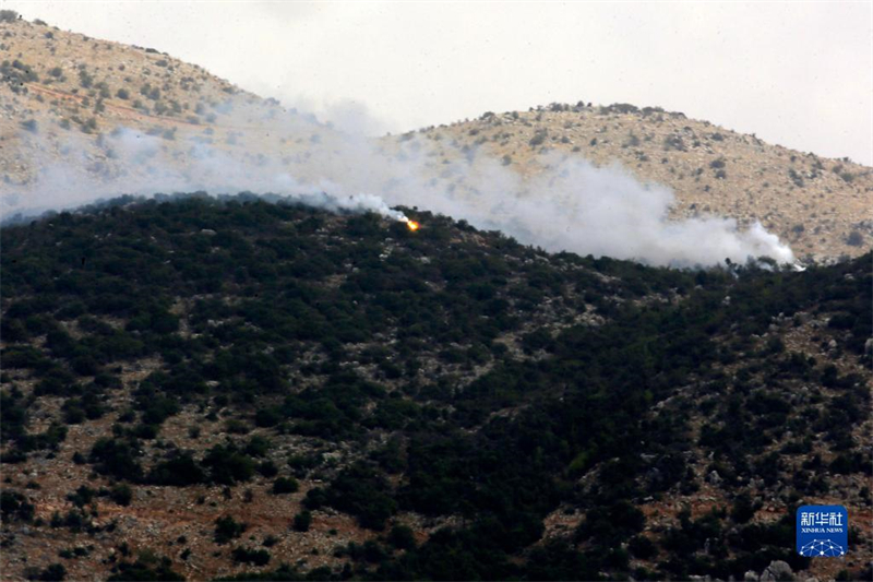 Exército de lsrael anuncia ataques aéreos no Líbano contra o Hezbollah