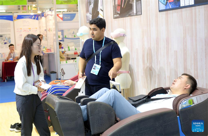 Feira de Cant?o termina com US$ 22,3 bilh?es de acordos de exporta??o fechados presencialmente