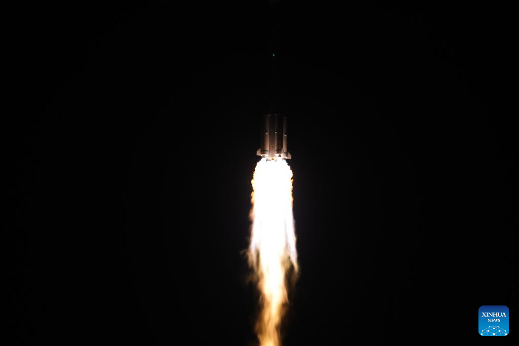 China lan?a satélite Zhongxing-6E