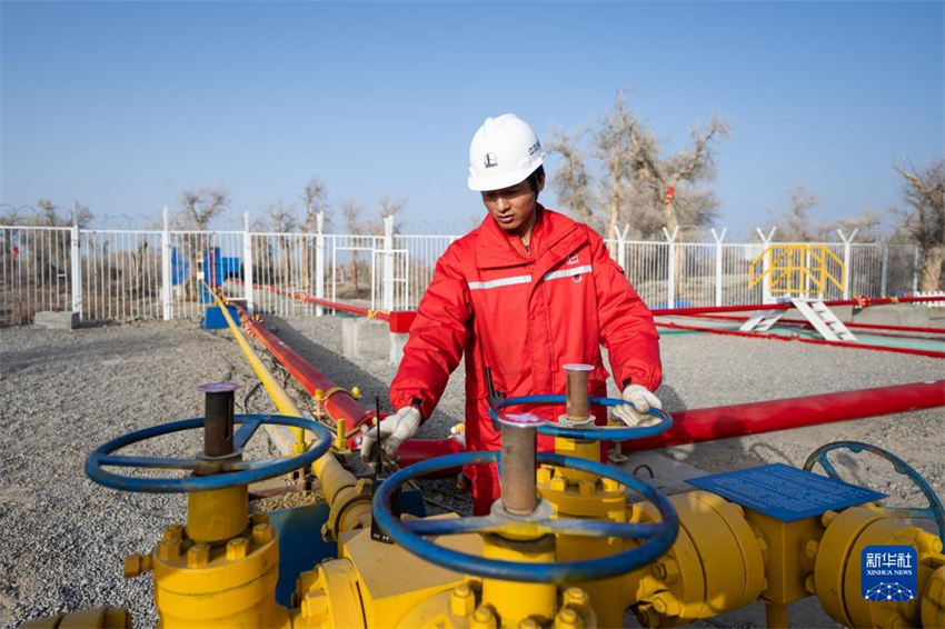 Gigante petroquímica chinesa conclui perfura??o do po?o de petróleo e gás mais profundo da Asia