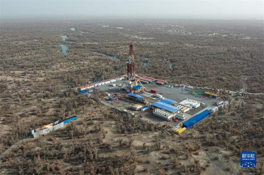 Gigante petroquímica chinesa conclui perfura??o do po?o de petróleo e gás mais profundo da Asia