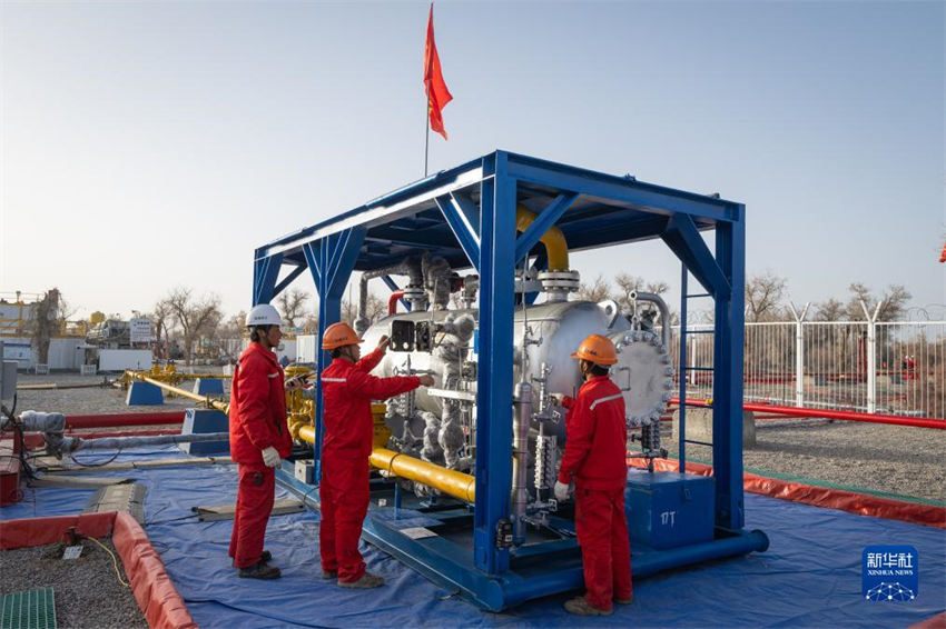 Gigante petroquímica chinesa conclui perfura??o do po?o de petróleo e gás mais profundo da Asia