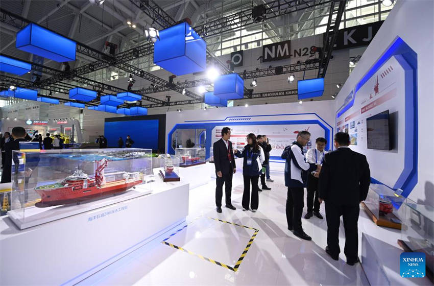 Expo Internacional da Indústria de Navega??o é inaugurada no norte da China