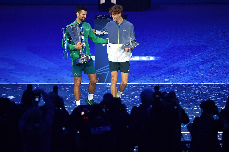 Djokovic conquista o 7o Finals quebrando novo recorde