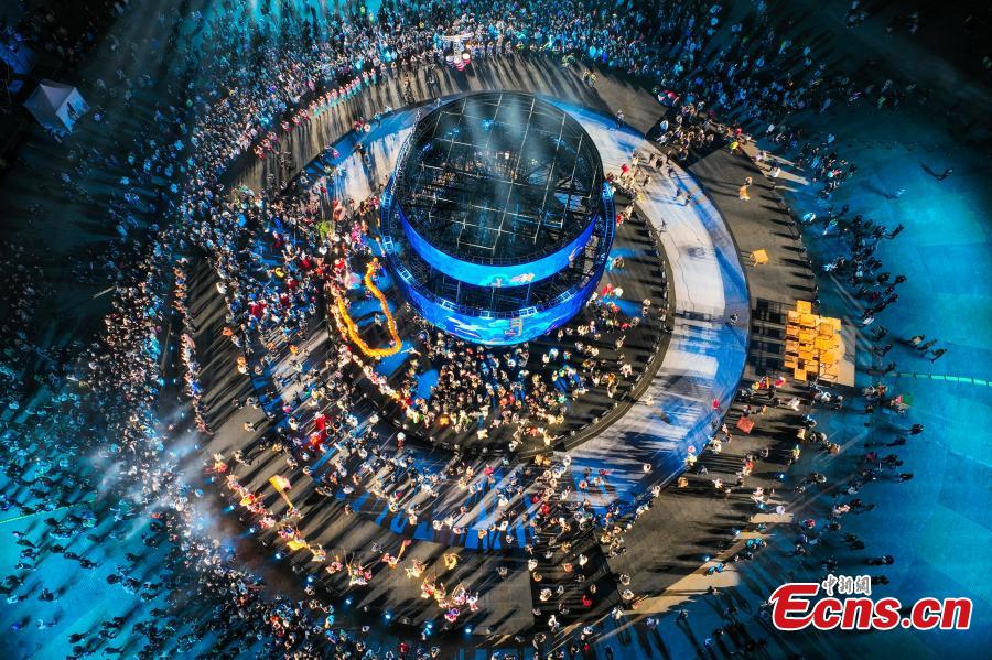 Gala étnica de Guizhou 2023 é realizada em Guiyang