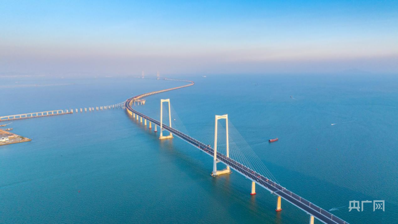 Concluída constru??o da linha principal da ponte Shenzhen-Zhongshan